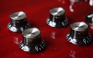volume and tone controls